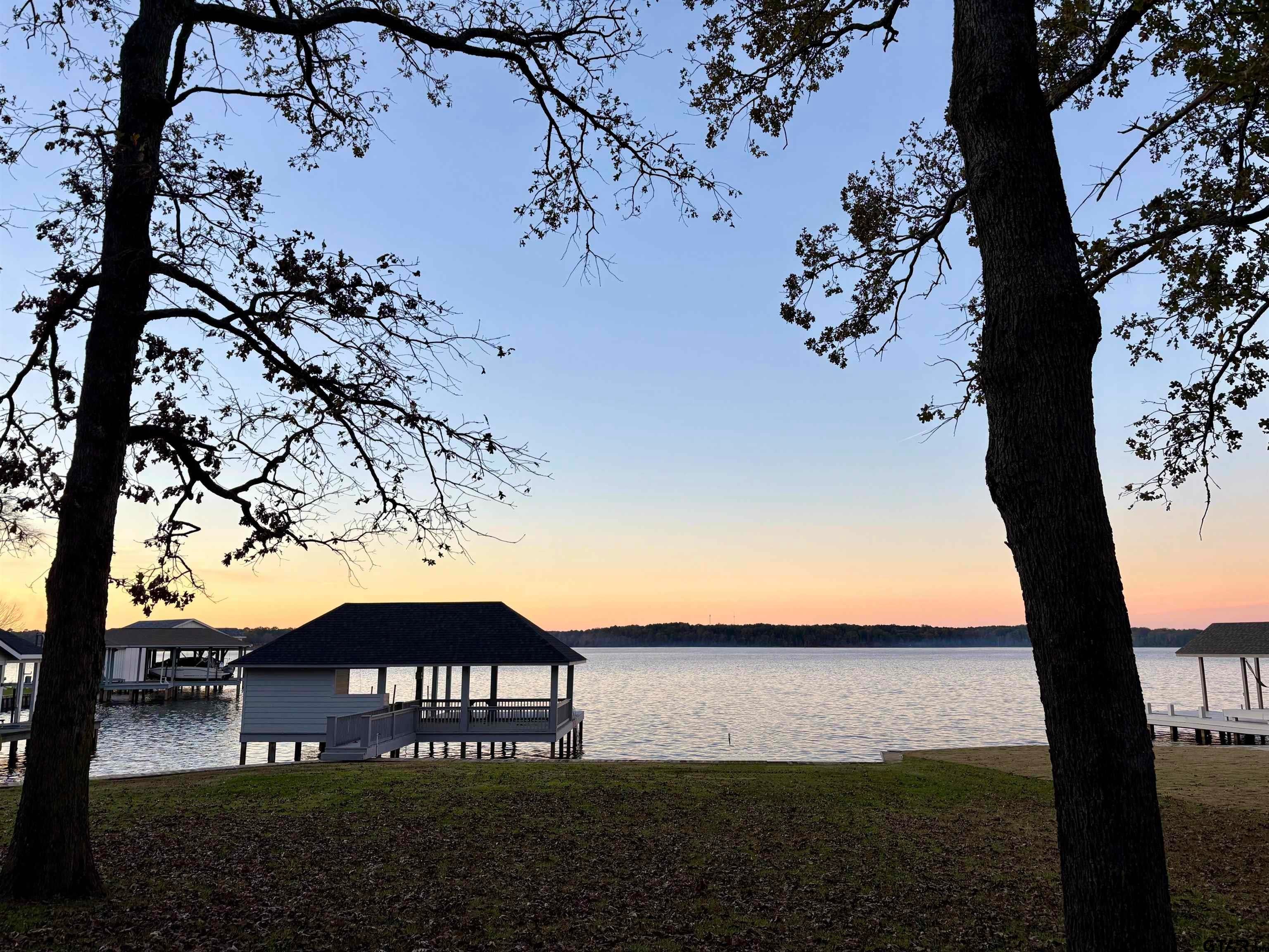 Pittsburg, Texas, 75686, United States, 4 Bedrooms Bedrooms, ,3 BathroomsBathrooms,Residential,For Sale,2001742