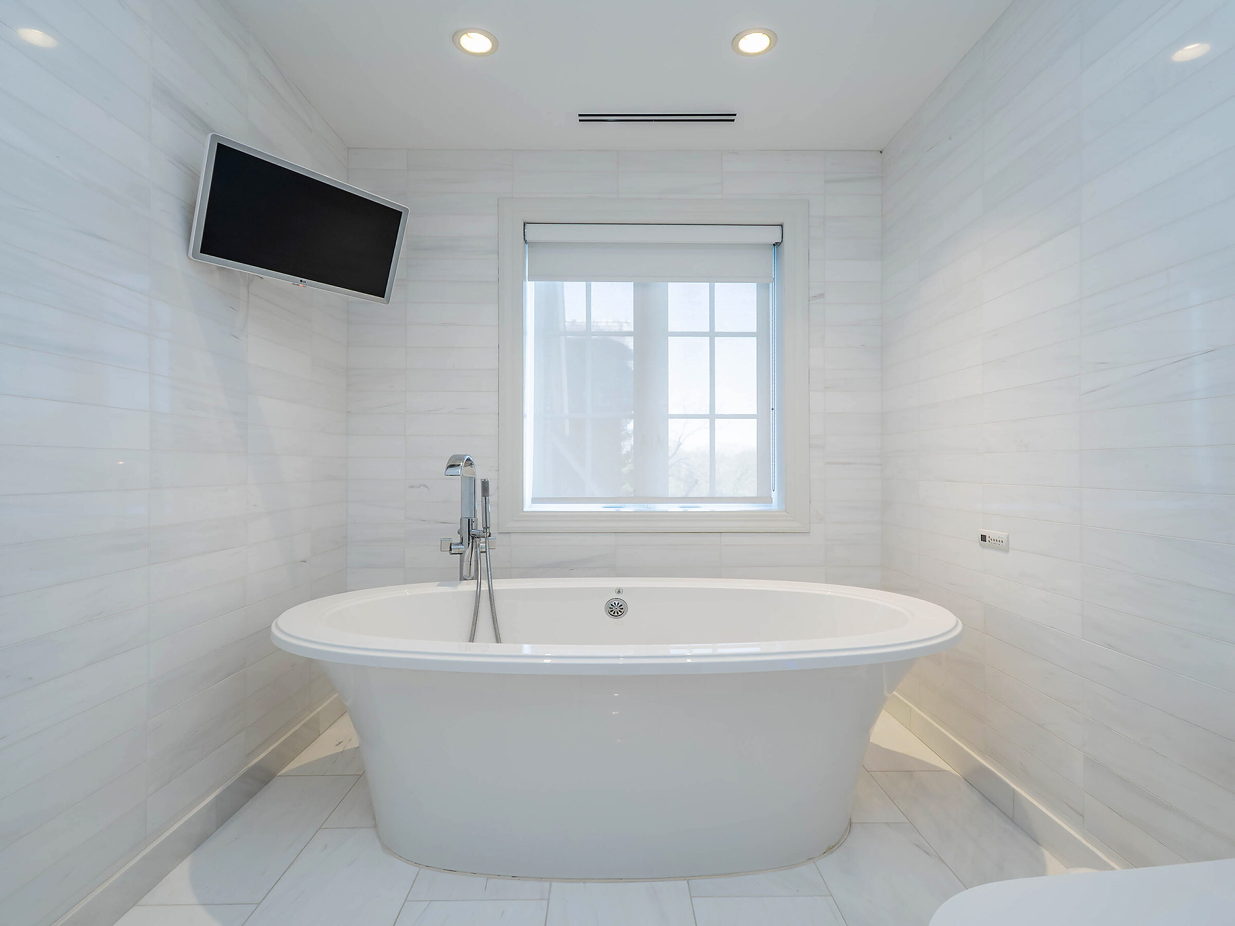  155 Estate Court, Roslyn Heights, NY, 11577 - 物件實景