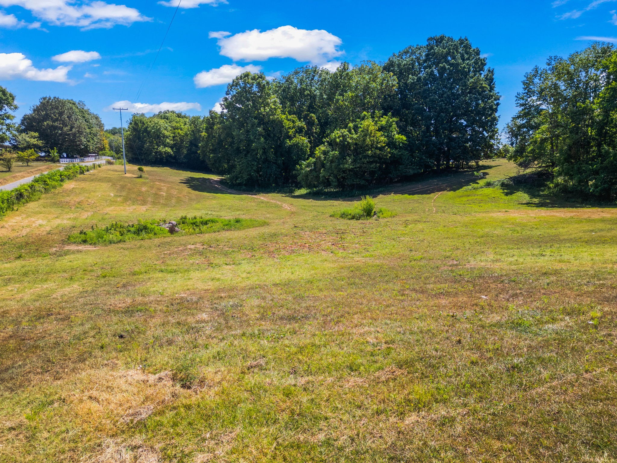 Cedar Hill, Tennessee, 37032, United States, 3 Bedrooms Bedrooms, ,2 BathroomsBathrooms,Residential,For Sale,1981088