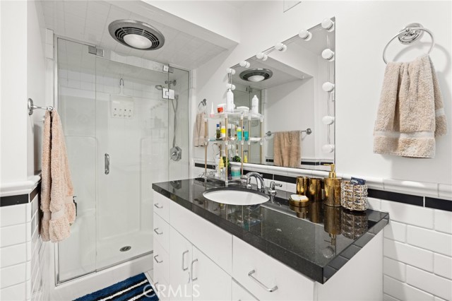 Los Angeles, California, 90064, United States, 6 Bedrooms Bedrooms, ,3 BathroomsBathrooms,Residential,For Sale,1878495
