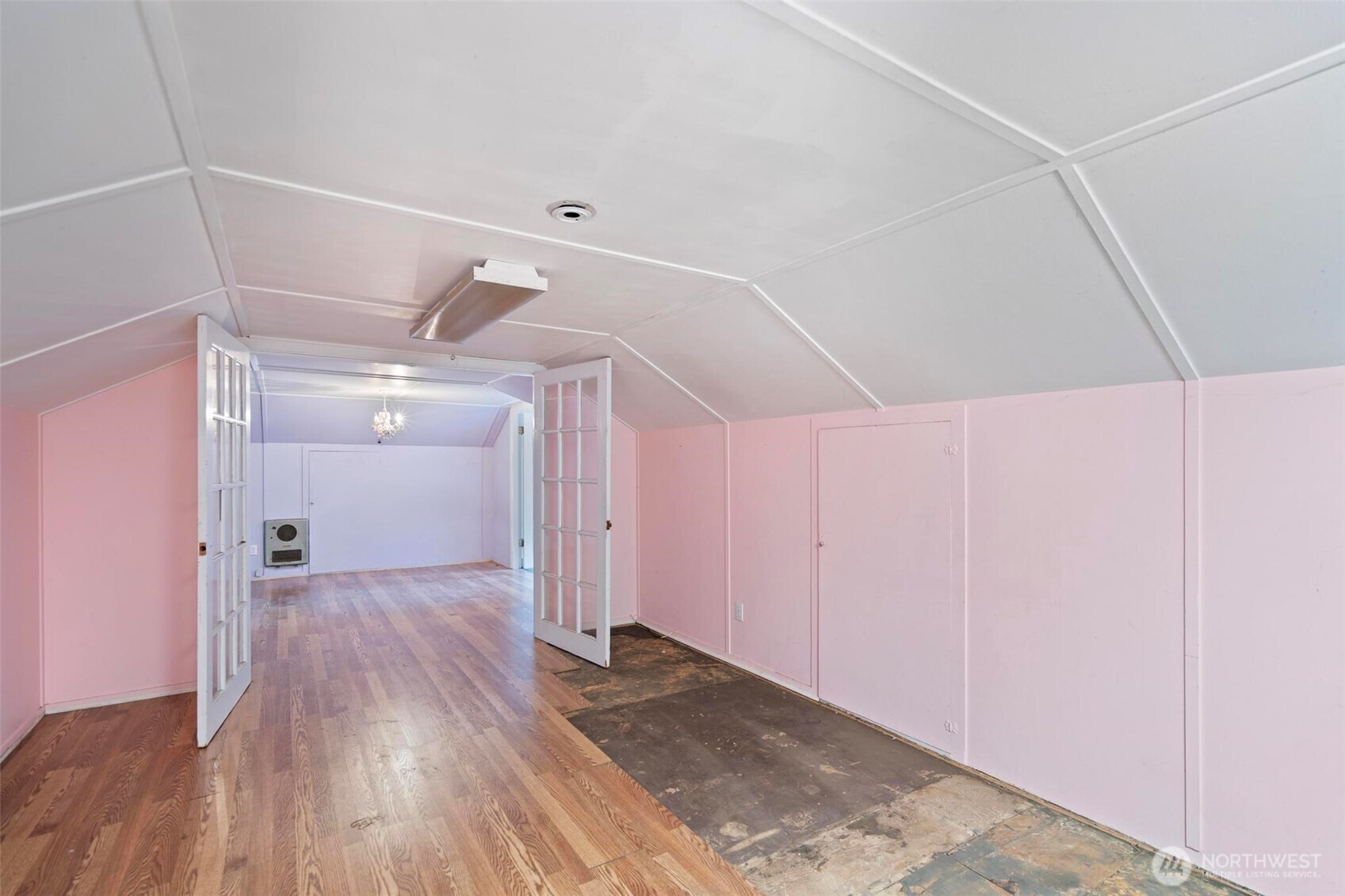 Shelton, Washington, 98584, United States, 6 Bedrooms Bedrooms, ,3 BathroomsBathrooms,Residential,For Sale,1974381