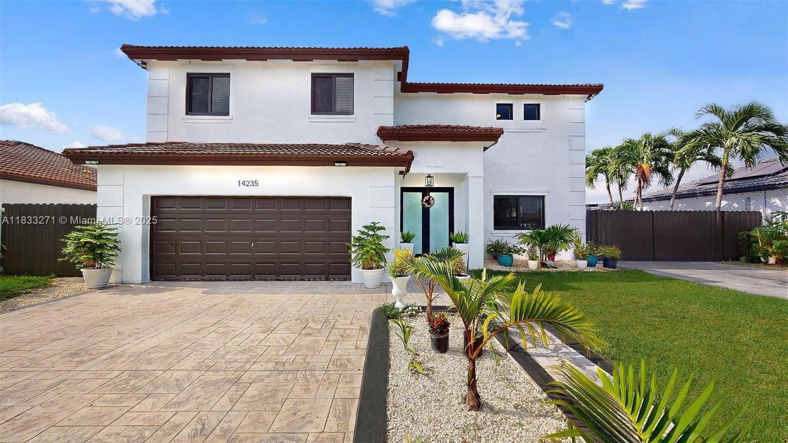 Homestead, Florida, 33033, United States, 5 Bedrooms Bedrooms, ,3 BathroomsBathrooms,Residential,For Sale,1937338