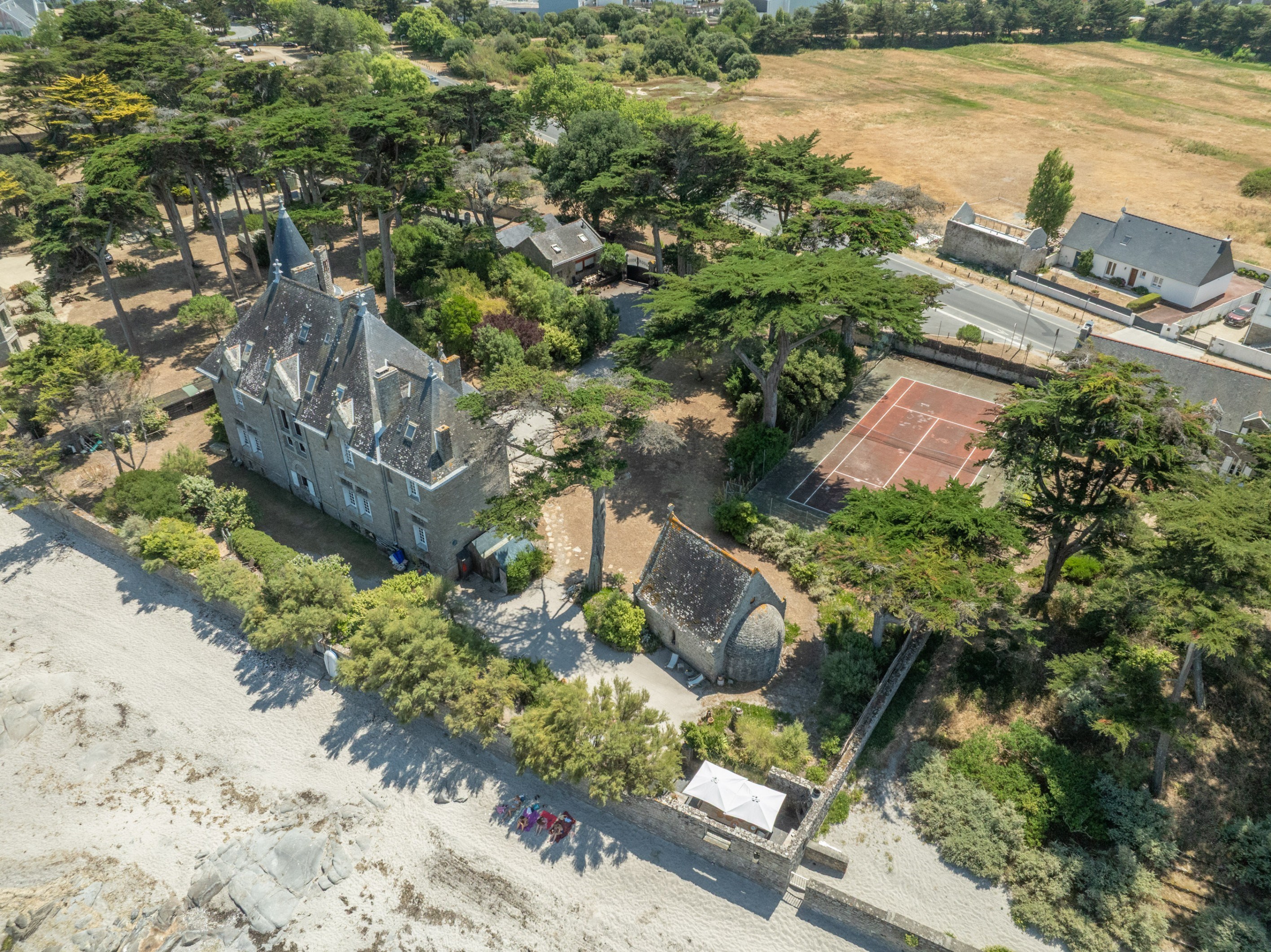  Le Croisic: An Exceptional Manor House Steeped in History, Overlooking the Ocean - 物件實景