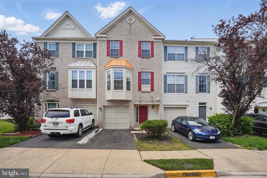Ashburn, Virginia, 20147, United States, 3 Bedrooms Bedrooms, ,4 BathroomsBathrooms,Residential,For Sale,1850747