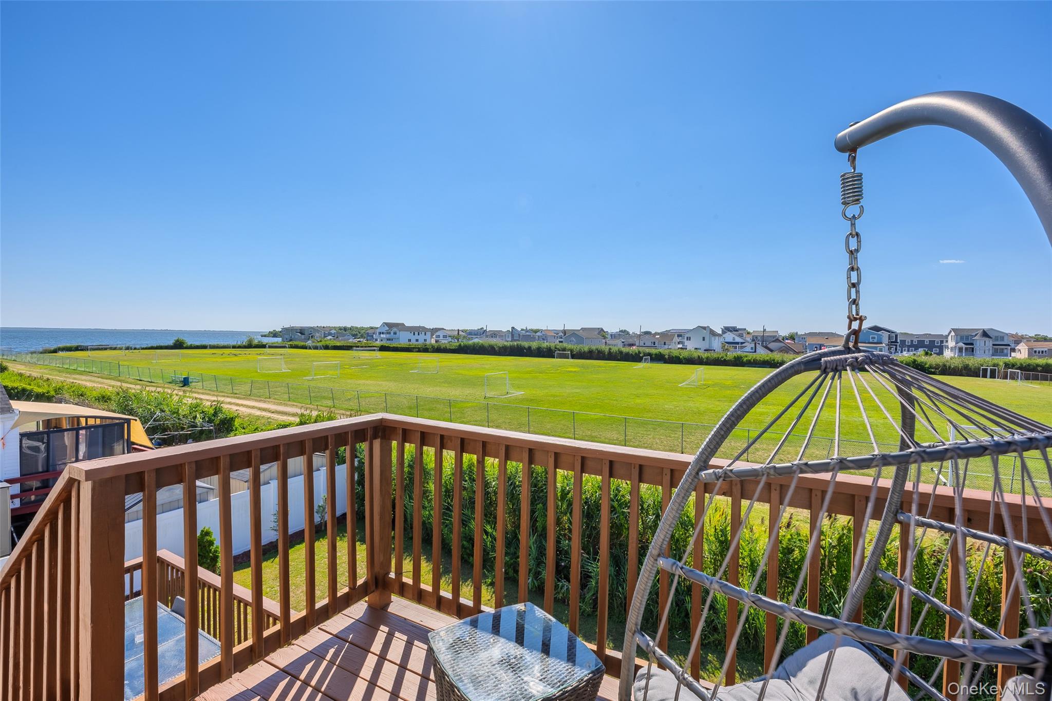 Lindenhurst, New York, 11757, United States, 3 Bedrooms Bedrooms, ,2 BathroomsBathrooms,Residential,For Sale,1996018