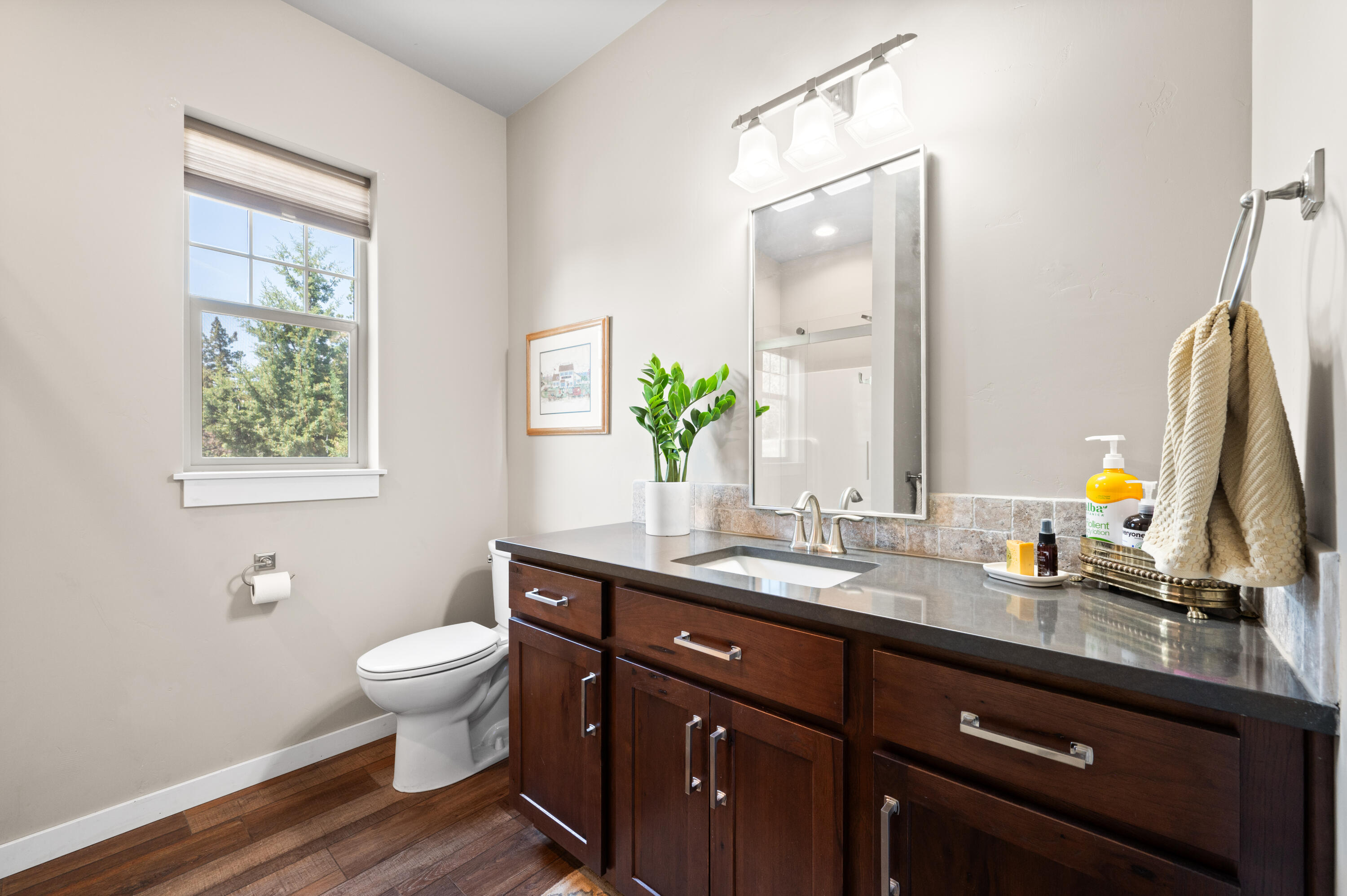 Prineville, Oregon, 97754, United States, 3 Bedrooms Bedrooms, ,2 BathroomsBathrooms,Residential,For Sale,1848132
