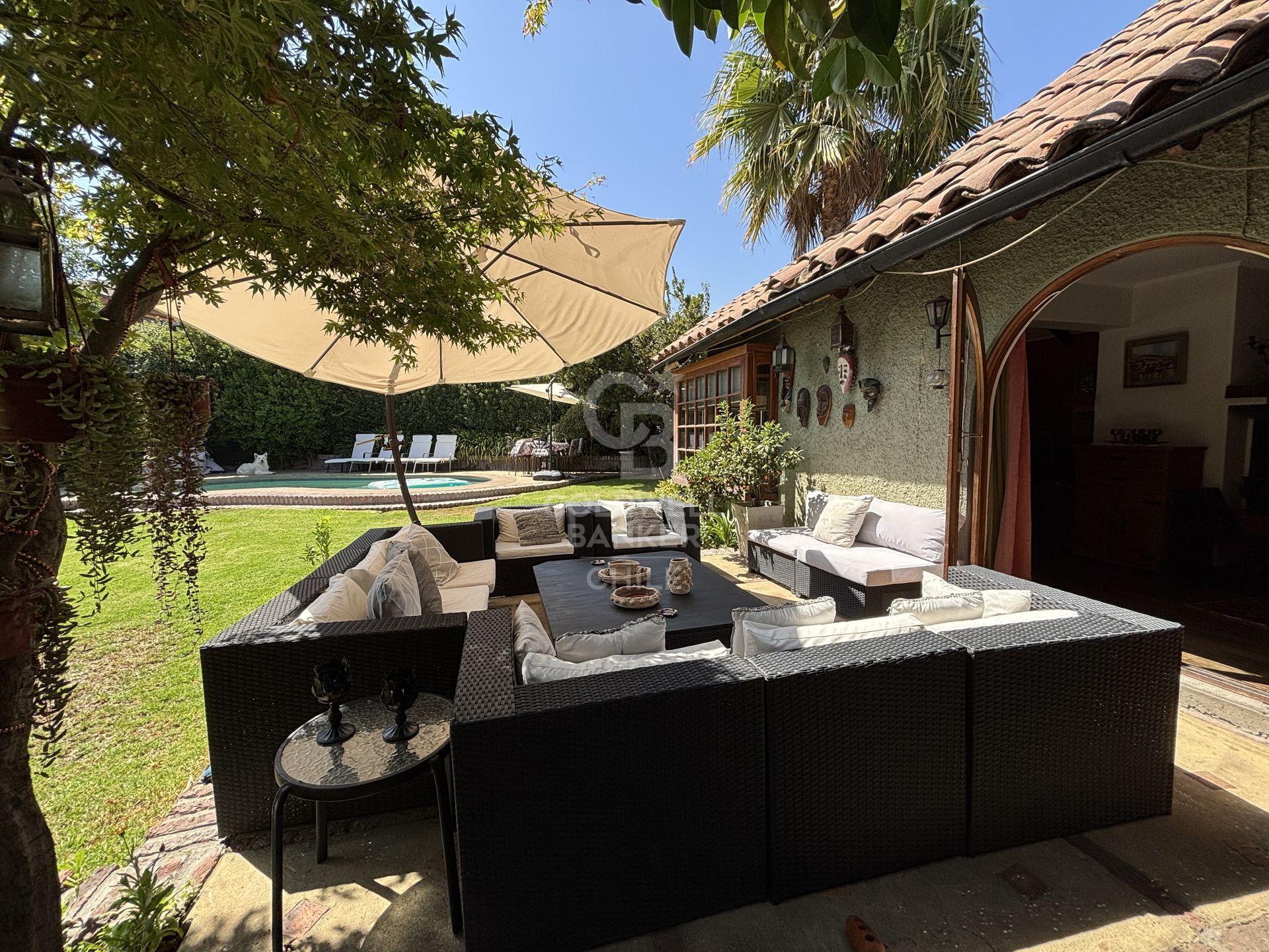 Las Condes, Chile, 5 Bedrooms Bedrooms, ,4 BathroomsBathrooms,Residential,For Sale,1751302