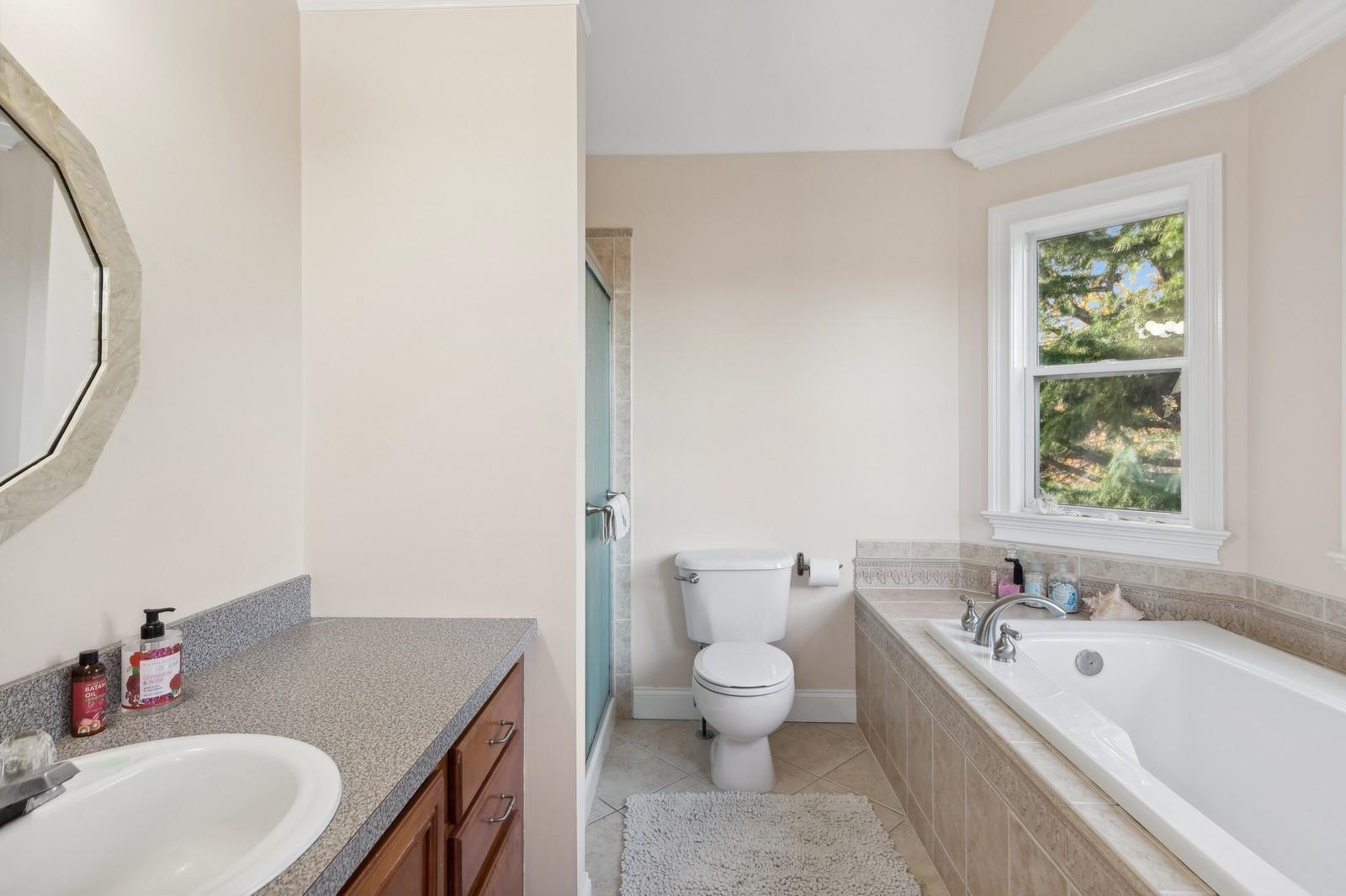 Aquebogue, New York, 11931, United States, 4 Bedrooms Bedrooms, ,3 BathroomsBathrooms,Residential,For Sale,1838532