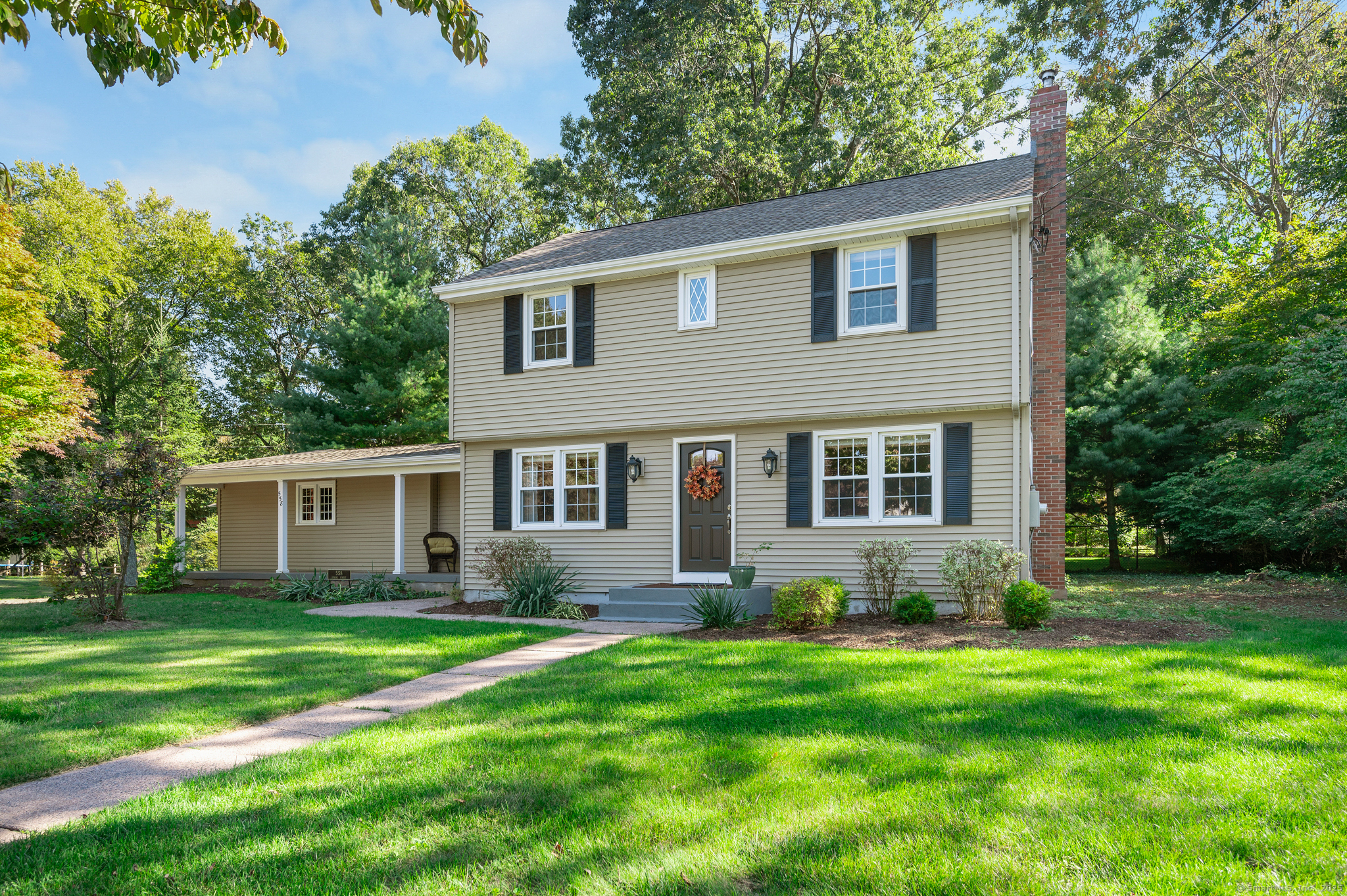 Manchester, Connecticut, 06040, United States, 4 Bedrooms Bedrooms, ,4 BathroomsBathrooms,Residential,For Sale,1988366