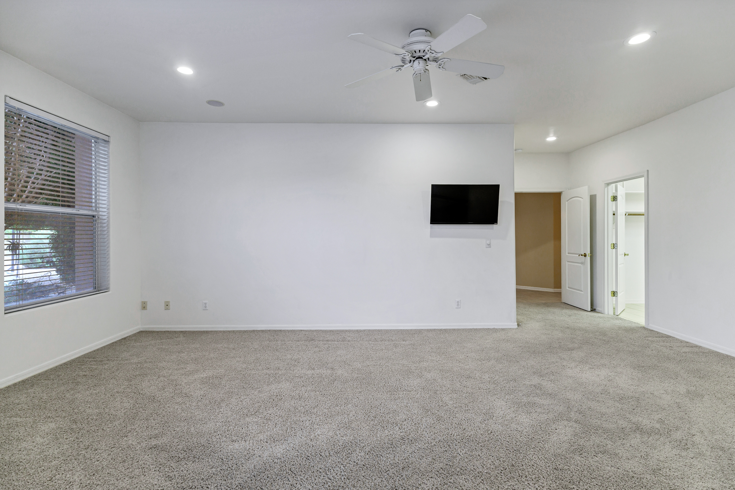 Mesa, Arizona, 85205, United States, 6 Bedrooms Bedrooms, ,3 BathroomsBathrooms,Residential,For Sale,1900615