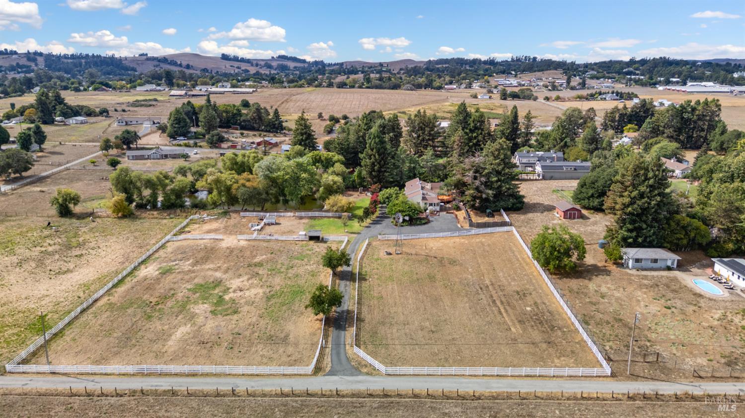 Petaluma, California, 94952, United States, 4 Bedrooms Bedrooms, ,2 BathroomsBathrooms,Residential,For Sale,1974511