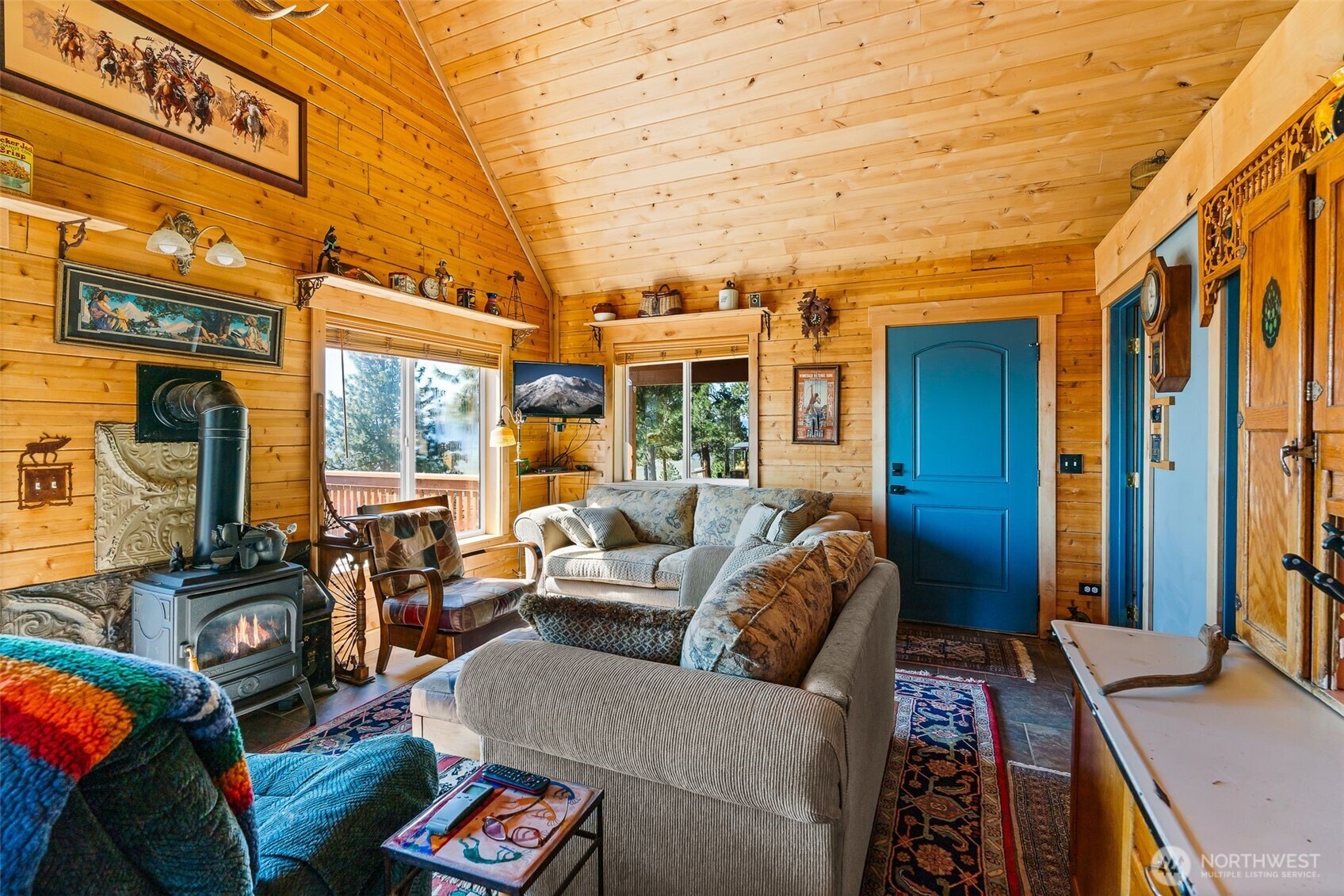 Ellensburg, Washington, 98926, United States, 3 Bedrooms Bedrooms, ,2 BathroomsBathrooms,Residential,For Sale,1881780