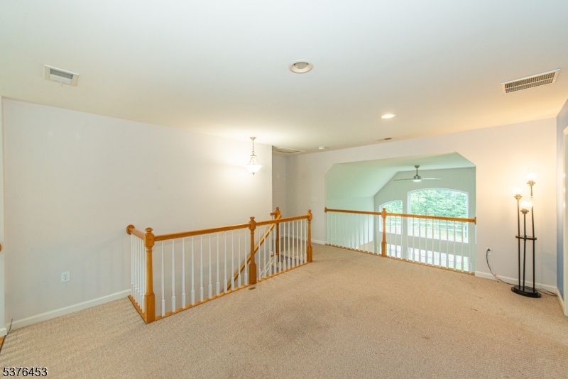 Mount Arlington Boro, New Jersey, 07856, United States, 3 Bedrooms Bedrooms, ,3 BathroomsBathrooms,Residential,For Sale,1908311