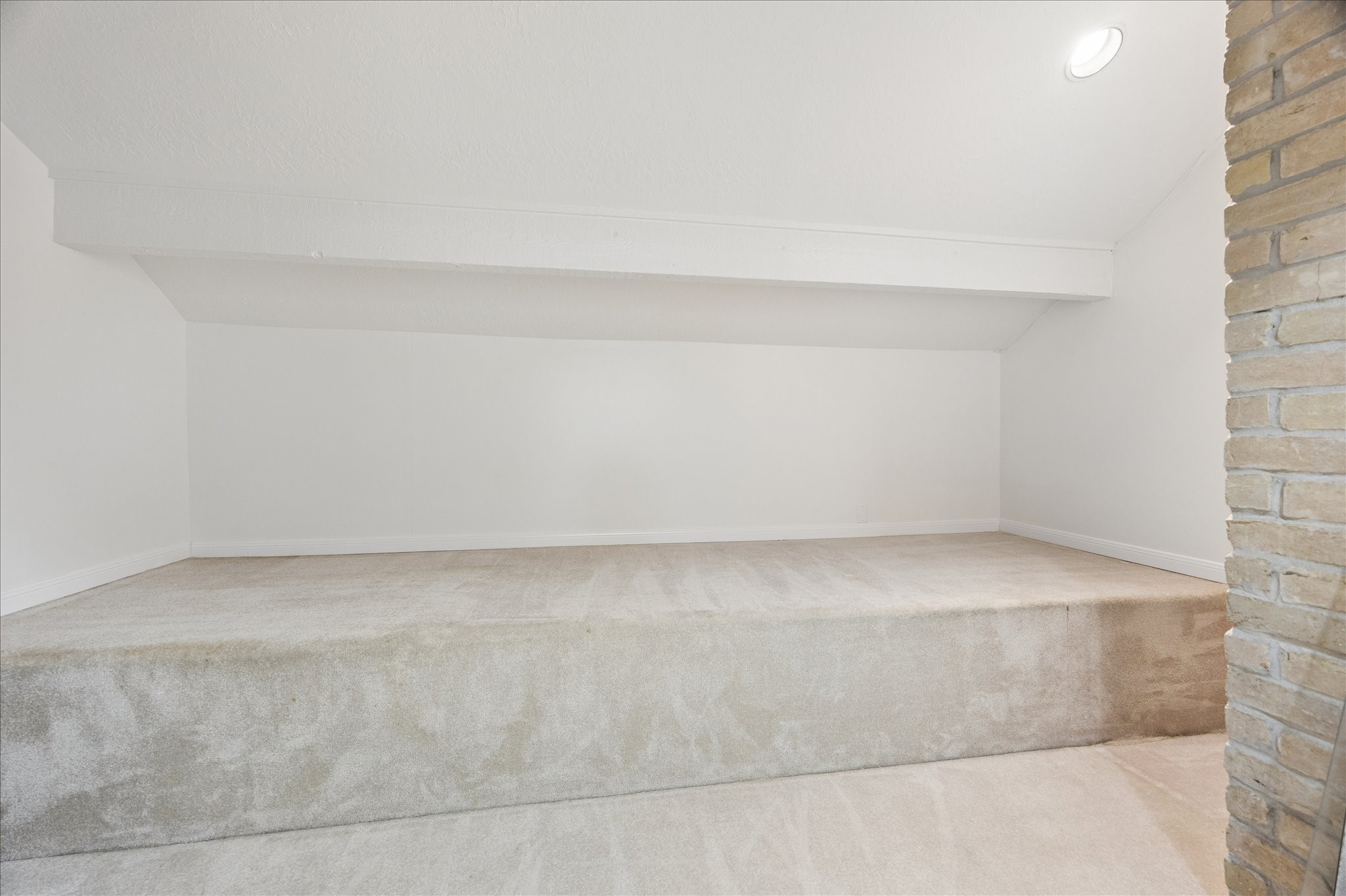 636 Rancho Bauer Drive - 物件實景