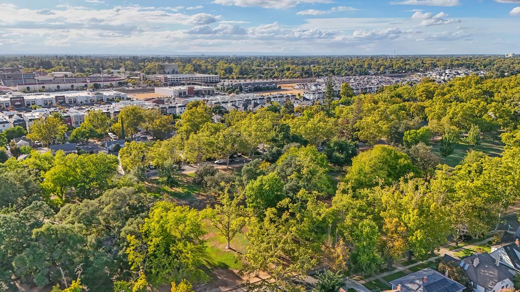 Sacramento, California, 95818, United States, 3 Bedrooms Bedrooms, ,3 BathroomsBathrooms,Residential,For Sale,1954862