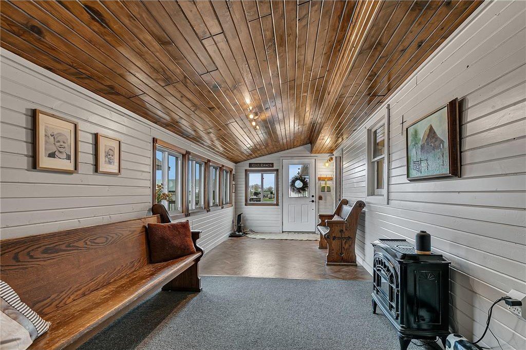 Holdingford, Minnesota, 56340, United States, 5 Bedrooms Bedrooms, ,2 BathroomsBathrooms,Residential,For Sale,1977131