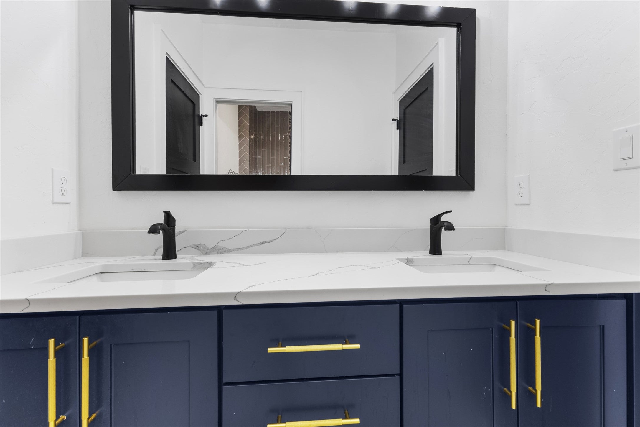 Sulphur Springs, Texas, 75482, United States, 4 Bedrooms Bedrooms, ,4 BathroomsBathrooms,Residential,For Sale,1990973