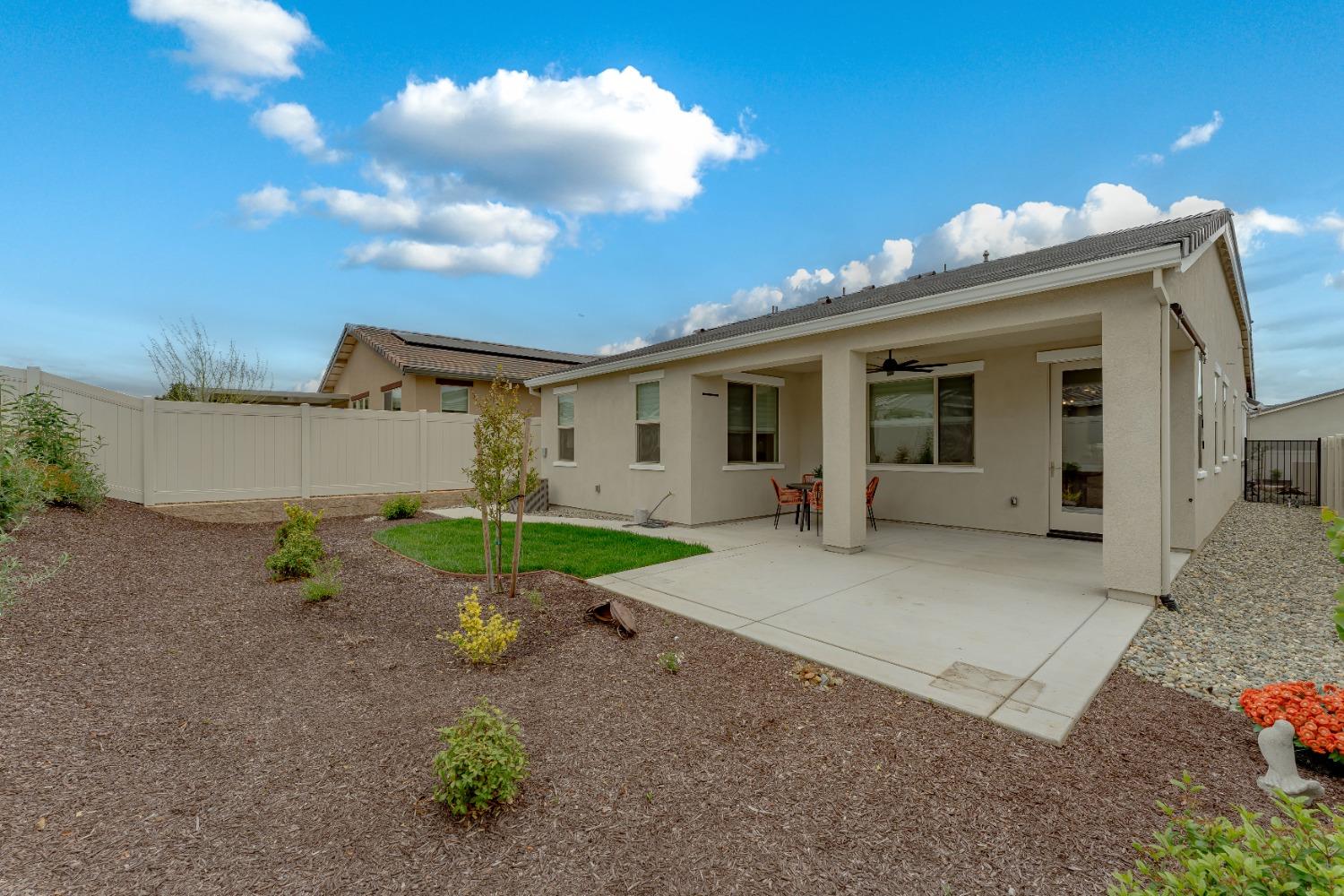 El Dorado Hills, California, 95762, United States, 2 Bedrooms Bedrooms, ,3 BathroomsBathrooms,Residential,For Sale,1787818