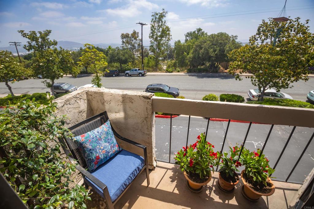 El Cajon, California, 92020, United States, 2 Bedrooms Bedrooms, ,3 BathroomsBathrooms,Residential,For Sale,1985459