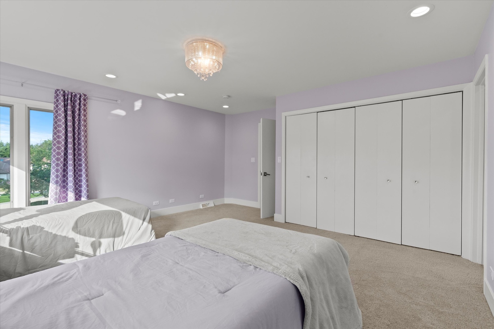 Oak Brook, Illinois, 60523, United States, 5 Bedrooms Bedrooms, ,6 BathroomsBathrooms,Residential,For Sale,1903537