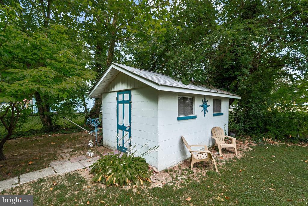 Colonial Beach, Virginia, 22443, United States, 4 Bedrooms Bedrooms, ,2 BathroomsBathrooms,Residential,For Sale,1926238