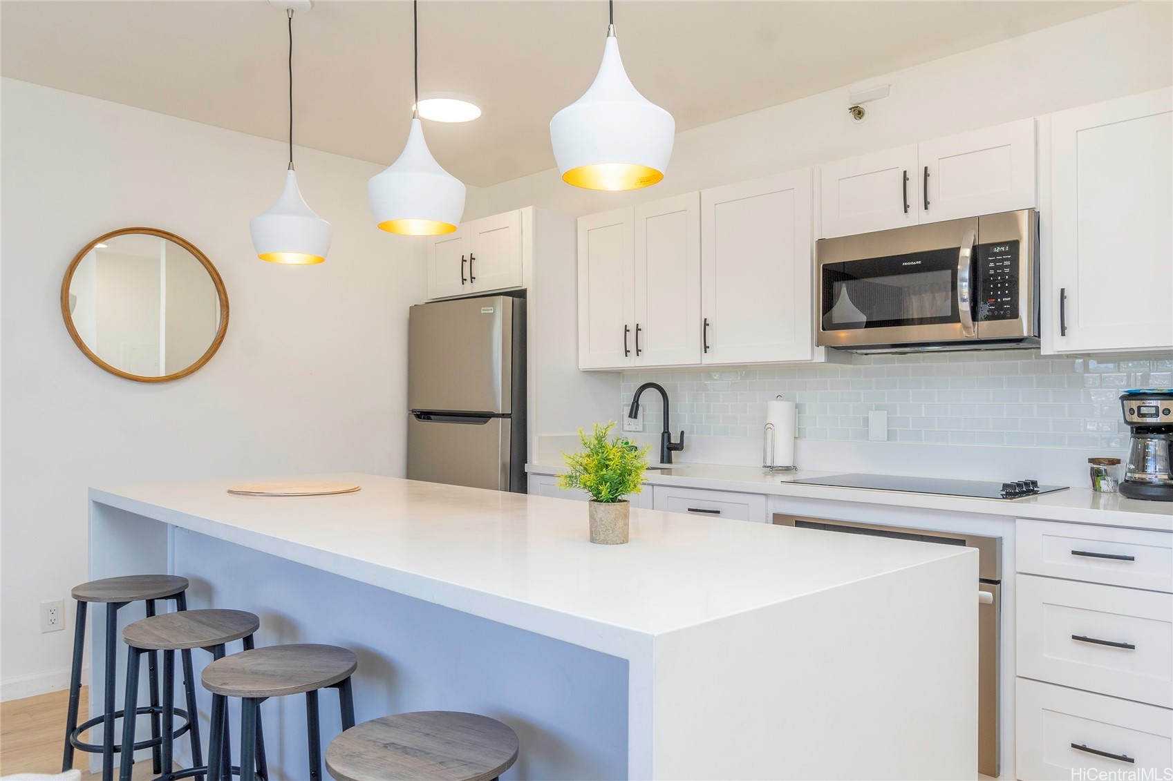 Honolulu, Hawaii, 96815, United States, 1 Bedroom Bedrooms, ,1 BathroomBathrooms,Residential,For Sale,1840512