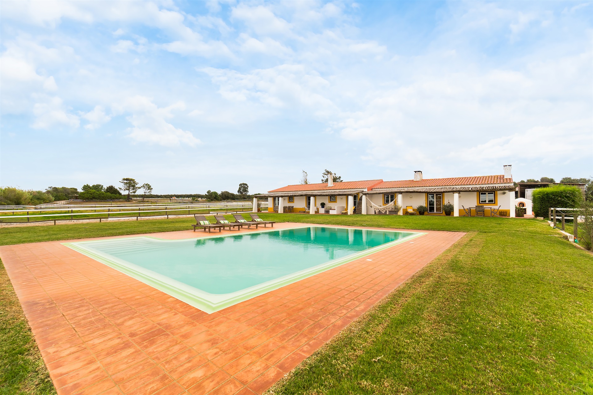  Farm, 6 bedrooms, for Sale - 物件實景