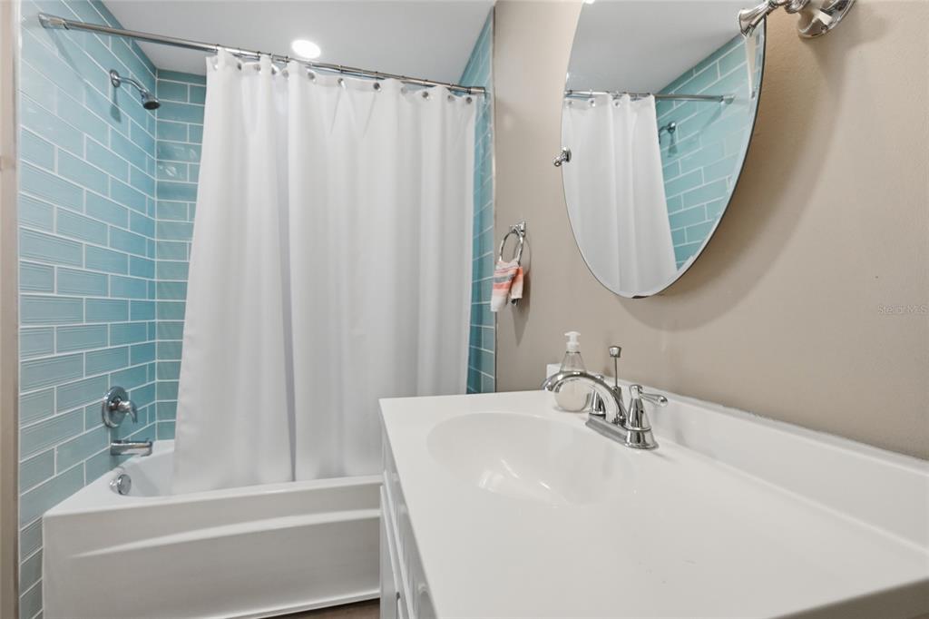 Sarasota, Florida, 34242, United States, 4 Bedrooms Bedrooms, ,5 BathroomsBathrooms,Residential,For Sale,1999117