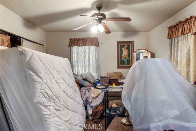 Los Angeles, California, 90018, United States, 2 Bedrooms Bedrooms, ,1 BathroomBathrooms,Residential,For Sale,1981345