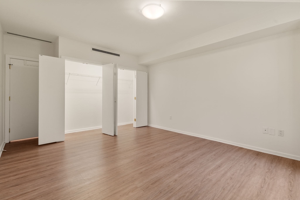 Cambridge, Massachusetts, 02138, United States, 1 Bedroom Bedrooms, ,1 BathroomBathrooms,Residential,For Sale,1883124