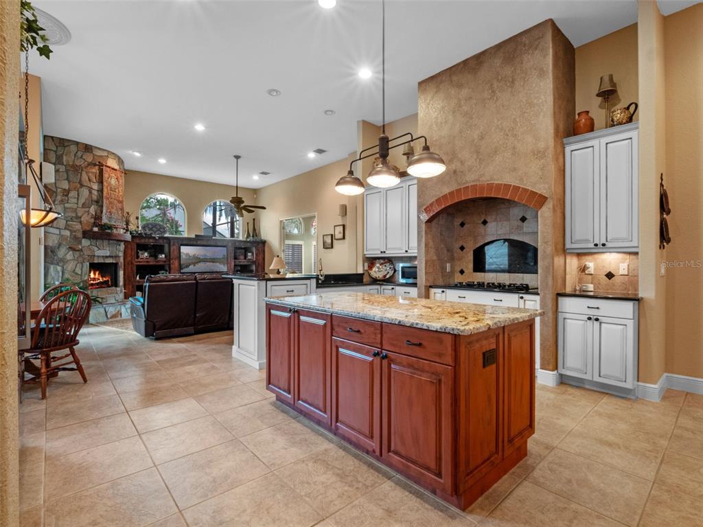 Orlando, Florida, 32836, United States, 4 Bedrooms Bedrooms, ,4 BathroomsBathrooms,Residential,For Sale,1901354
