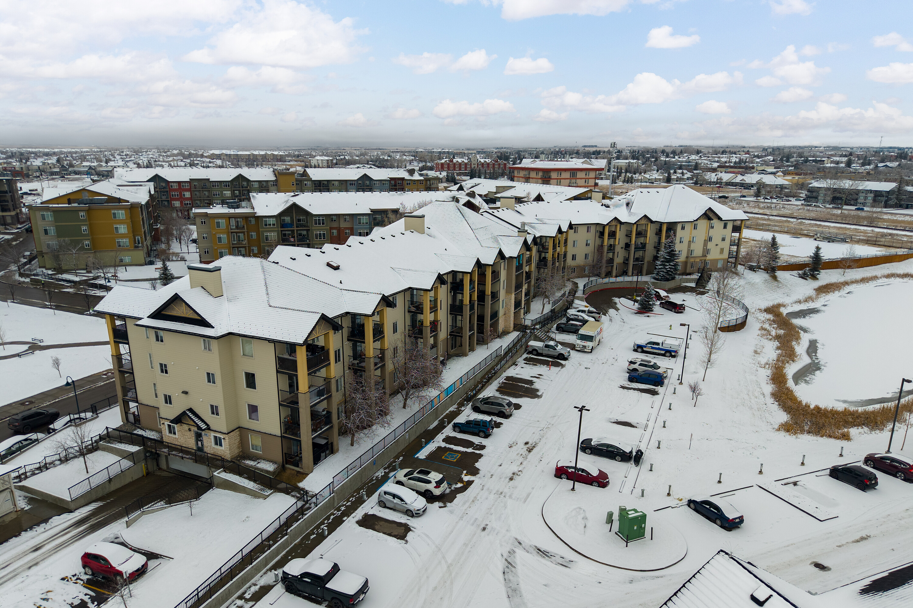  Airdrie, Rocky View - 物件實景