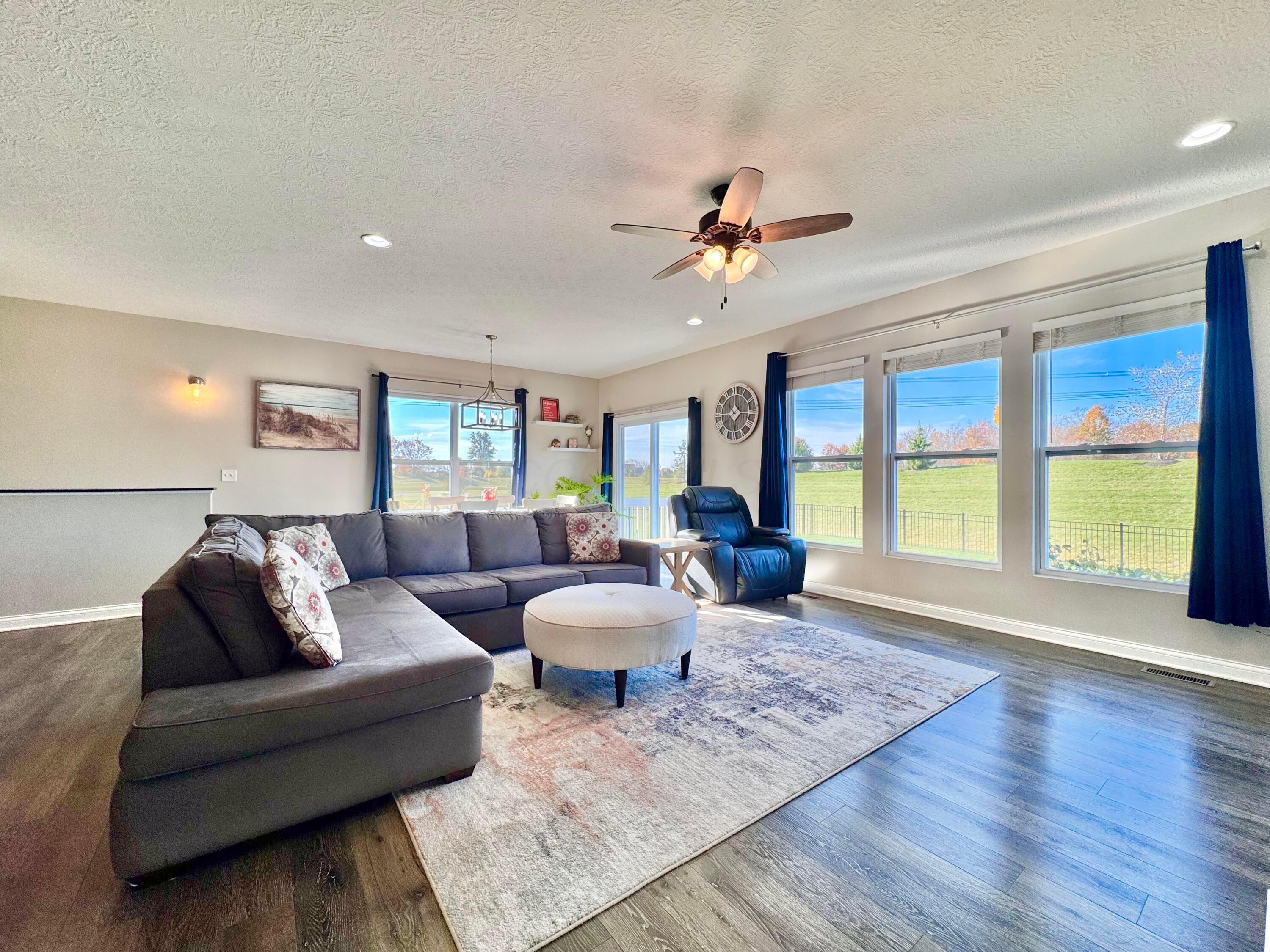 Powell, Ohio, 43065, United States, 3 Bedrooms Bedrooms, ,2 BathroomsBathrooms,Residential,For Sale,1989731