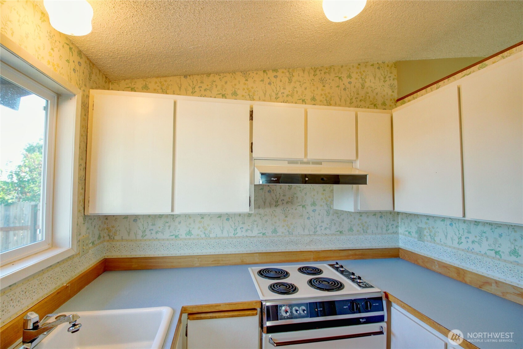 Anacortes, Washington, 98221, United States, 3 Bedrooms Bedrooms, ,1 BathroomBathrooms,Residential,For Sale,1927416