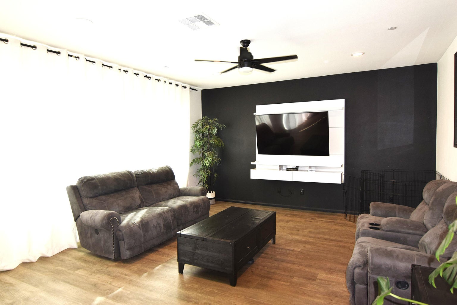 Indio, California, 92203, United States, 4 Bedrooms Bedrooms, ,3 BathroomsBathrooms,Residential,For Sale,1992452