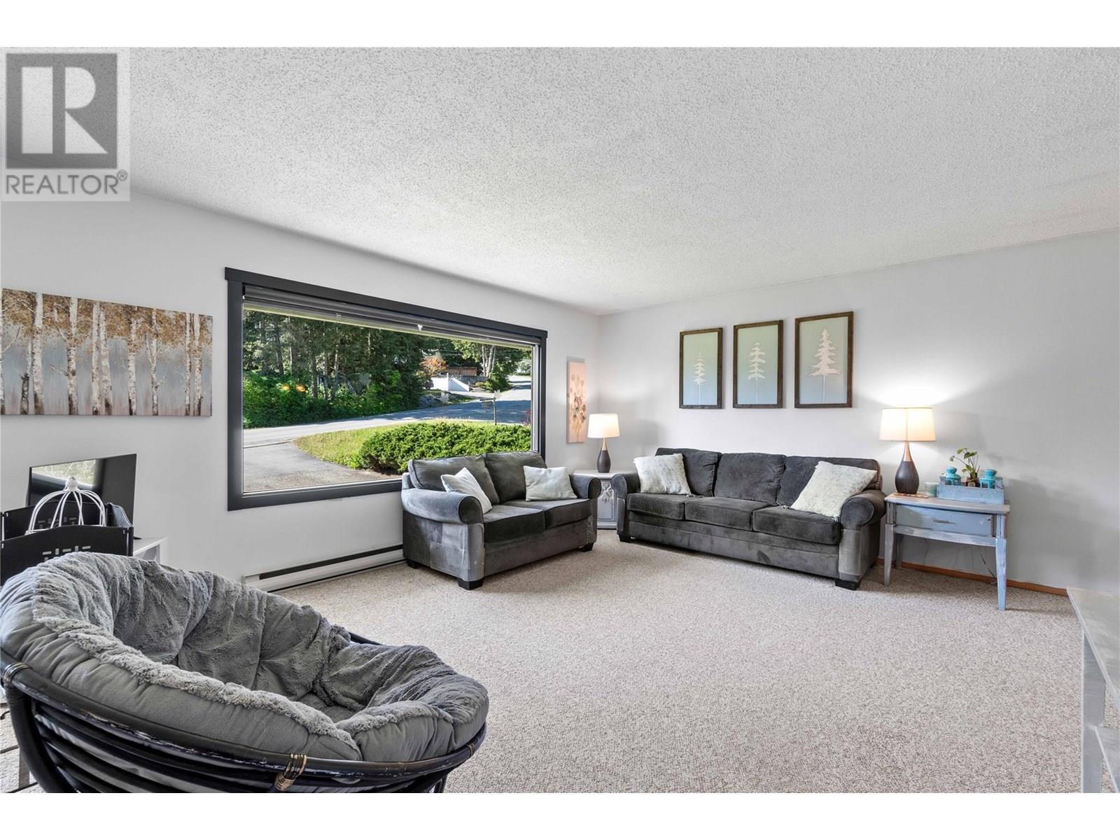 SORRENTO, British Columbia, V0E 2W0, CA, 4 Bedrooms Bedrooms, ,2 BathroomsBathrooms,Residential,For Sale,1837690