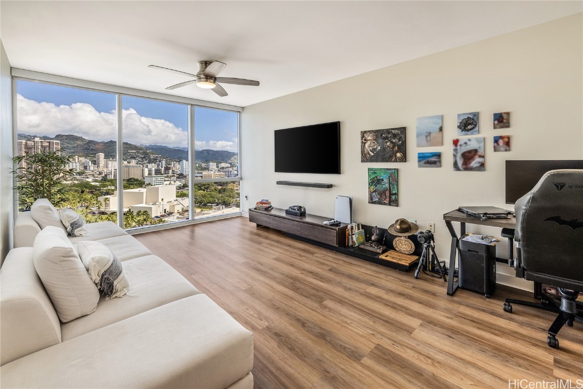 Honolulu, Hawaii, 96813, United States, 1 Bedroom Bedrooms, ,1 BathroomBathrooms,Residential,For Sale,1705133