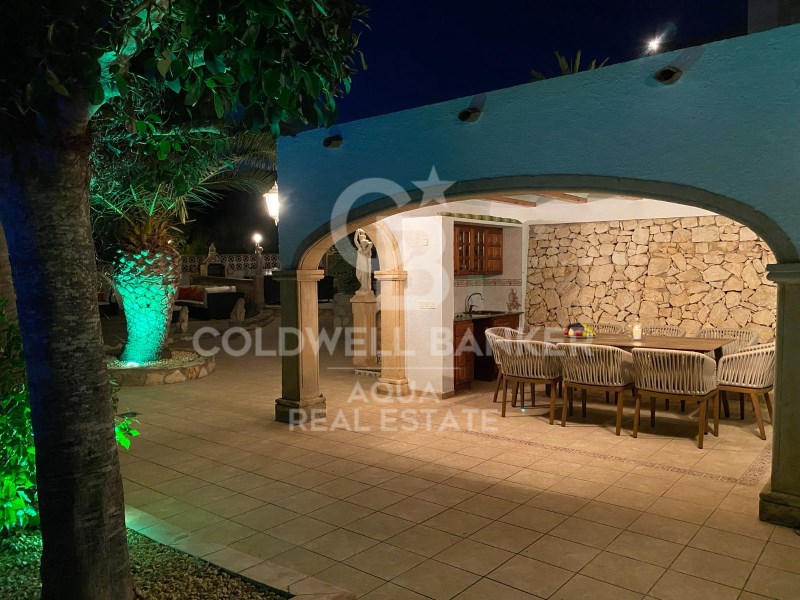 Alicante, Benissa, La Vi?a - Montemar - San Jaime, Benissa, Comunidad Valenciana, 03720, ES, 4 Bedrooms Bedrooms, ,5 BathroomsBathrooms,Residential,For Sale,Alicante, Benissa, La Vi?a - Montemar - San Jaime,1609382