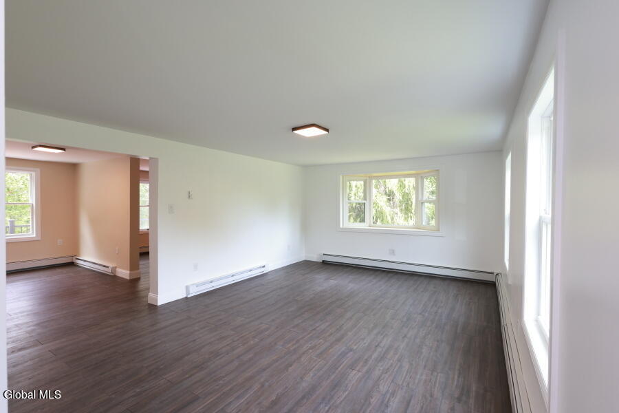 Summit, New York, 12175, United States, 3 Bedrooms Bedrooms, ,4 BathroomsBathrooms,Residential,For Sale,1942619
