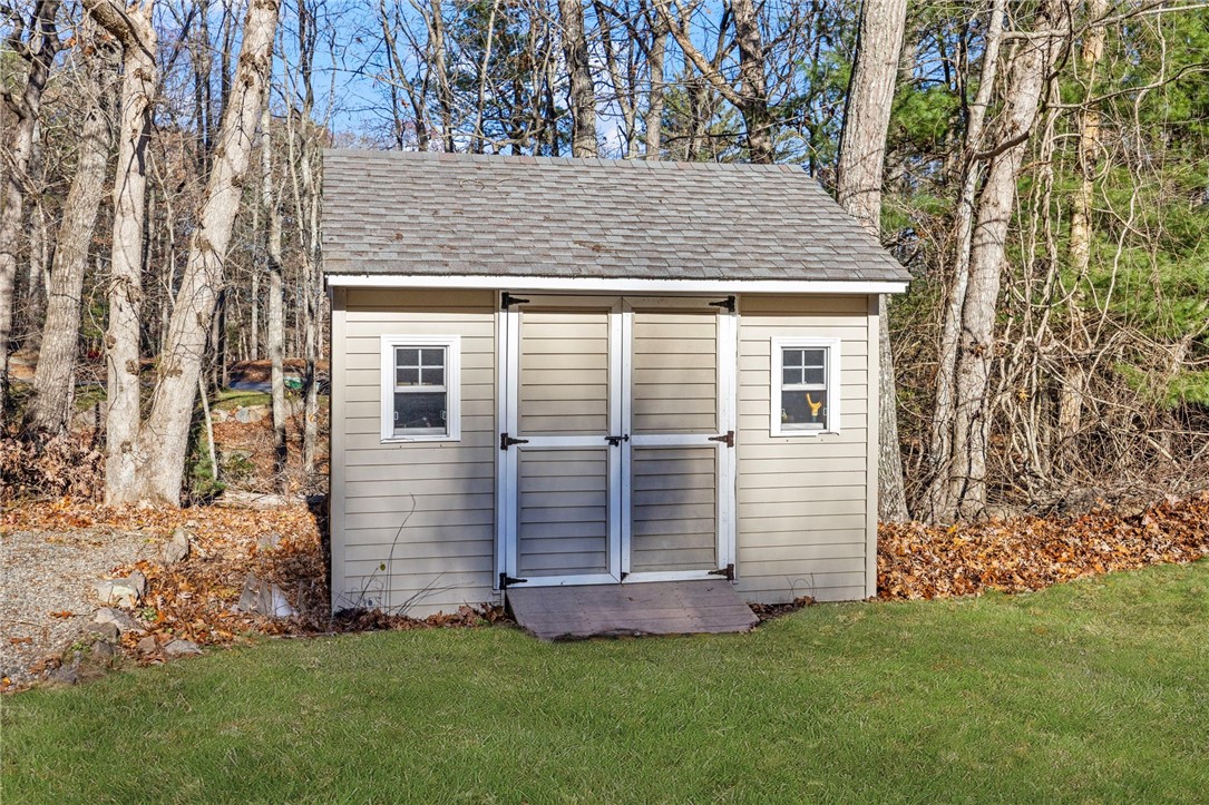 Richmond, Rhode Island, 02898, United States, 3 Bedrooms Bedrooms, ,3 BathroomsBathrooms,Residential,For Sale,1996089