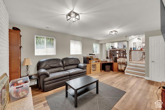 Sandy, Utah, 84092, United States, 4 Bedrooms Bedrooms, ,2 BathroomsBathrooms,Residential,For Sale,1921657