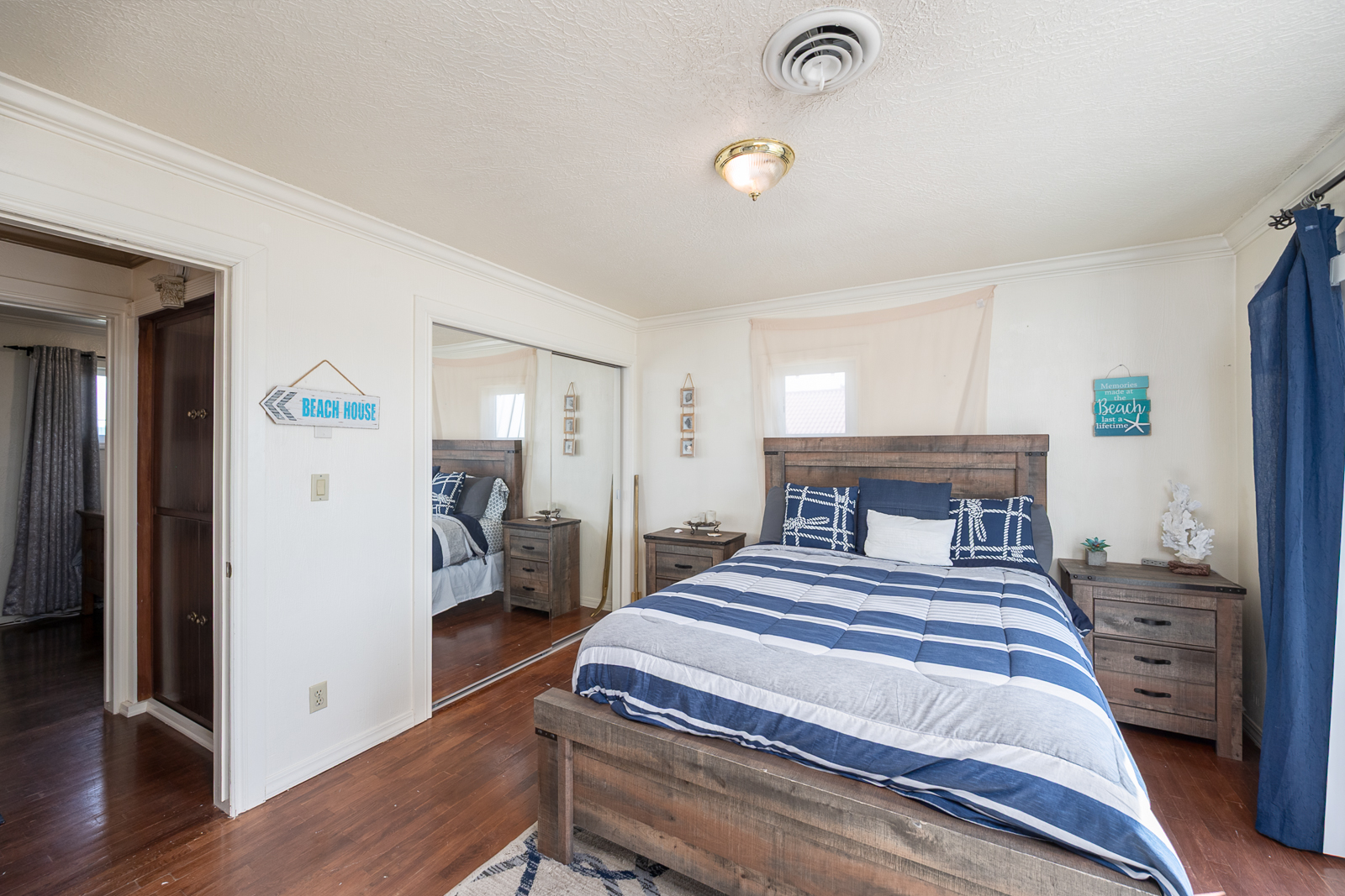 Moses Lake, Washington, 98837, United States, 3 Bedrooms Bedrooms, ,Residential,For Sale,1938109