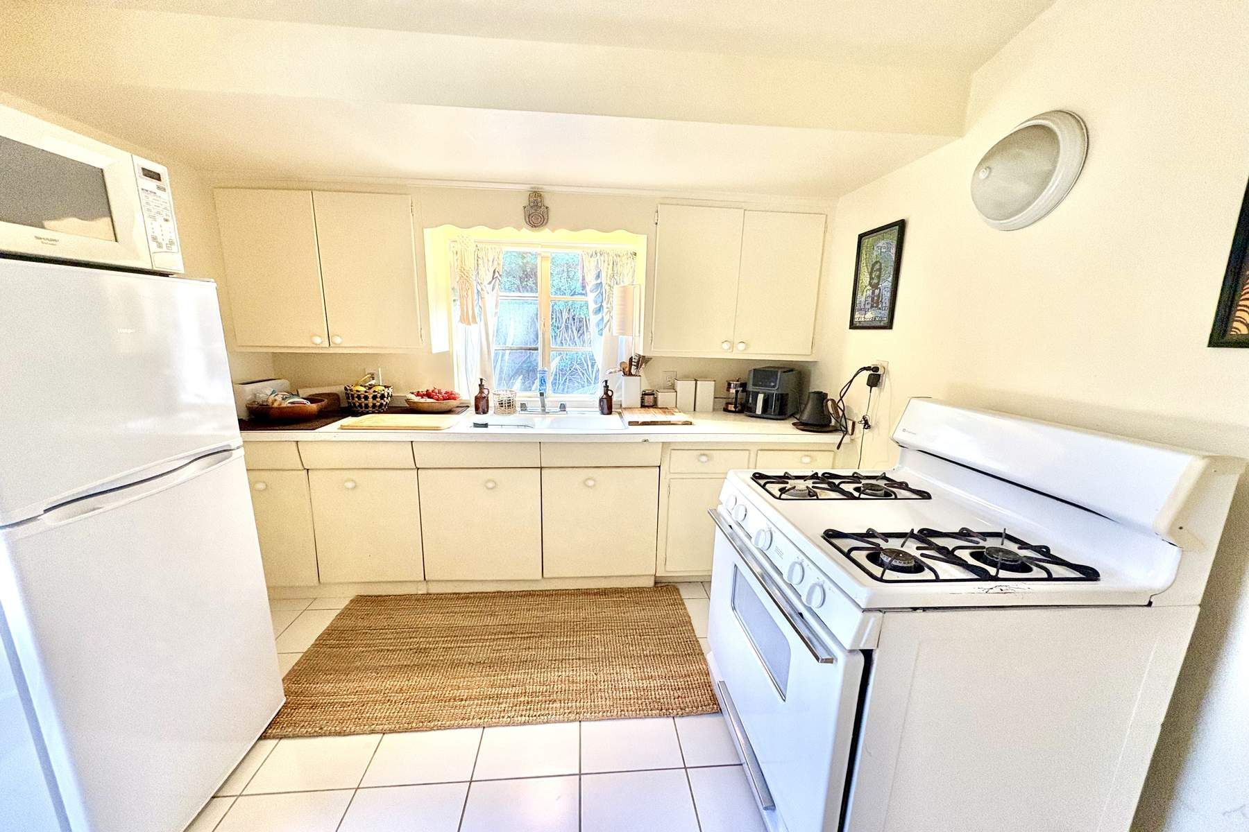  6041 Cleon Avenue - 物件實景