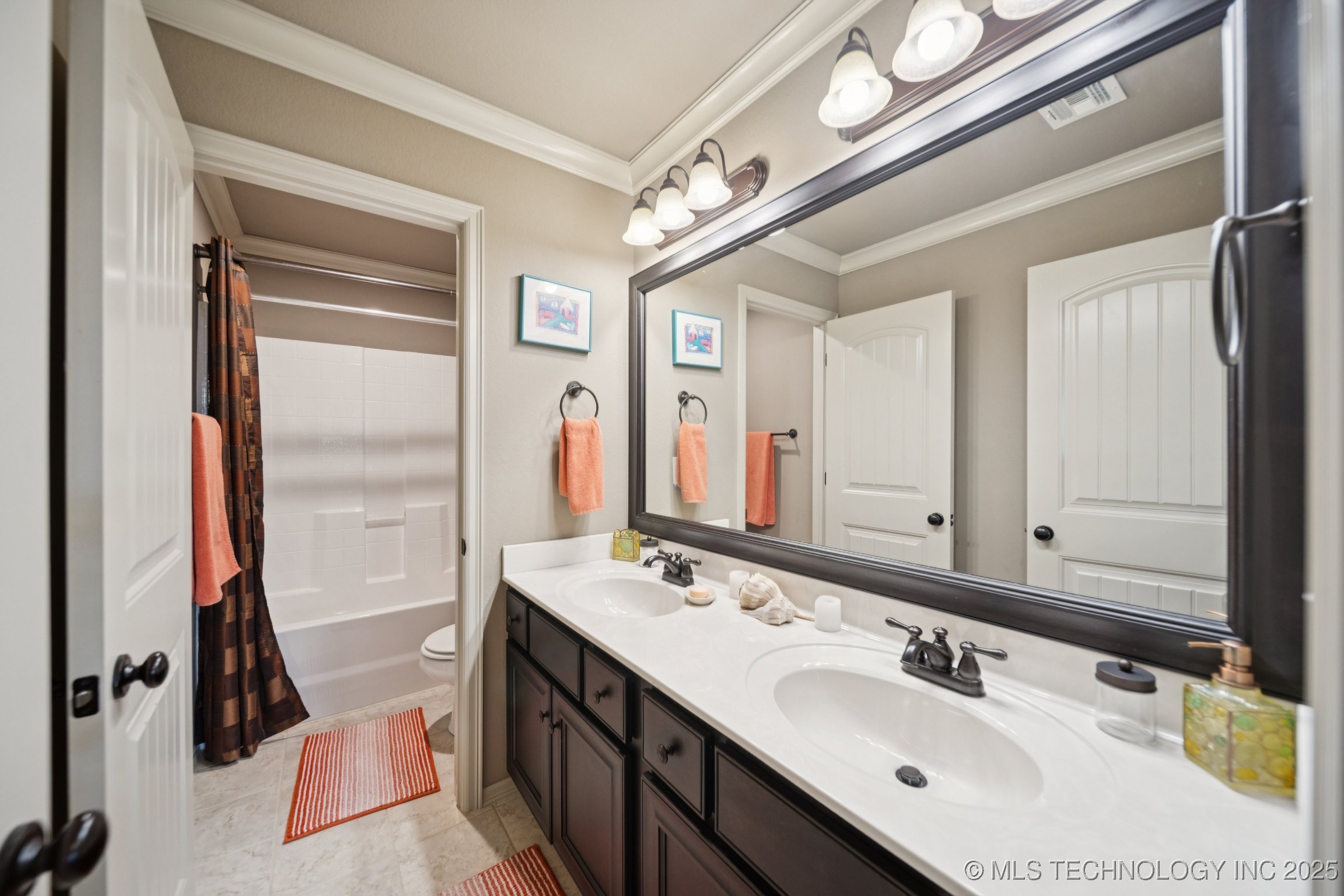 Bixby, Oklahoma, 74008, United States, 4 Bedrooms Bedrooms, ,4 BathroomsBathrooms,Residential,For Sale,1911638