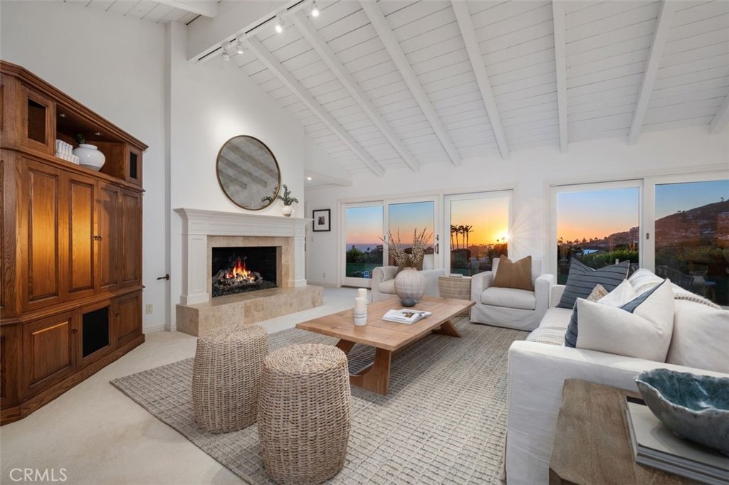 Dana Point, California, 92629, United States, 4 Bedrooms Bedrooms, ,3 BathroomsBathrooms,Residential,For Sale,1926259