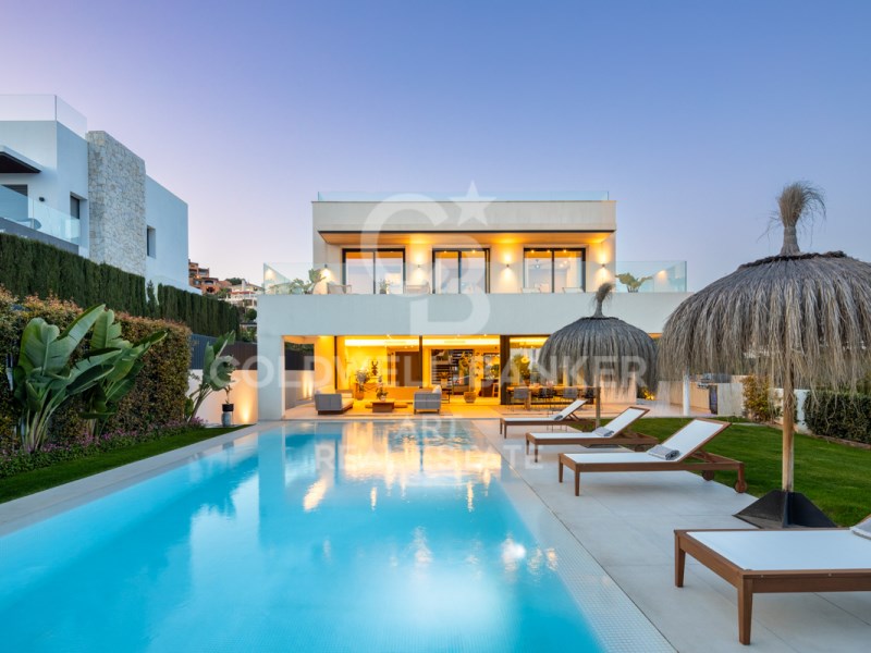 Marbella, Andalusia, ES, 5 Bedrooms Bedrooms, ,5 BathroomsBathrooms,Residential,For Sale,1766587