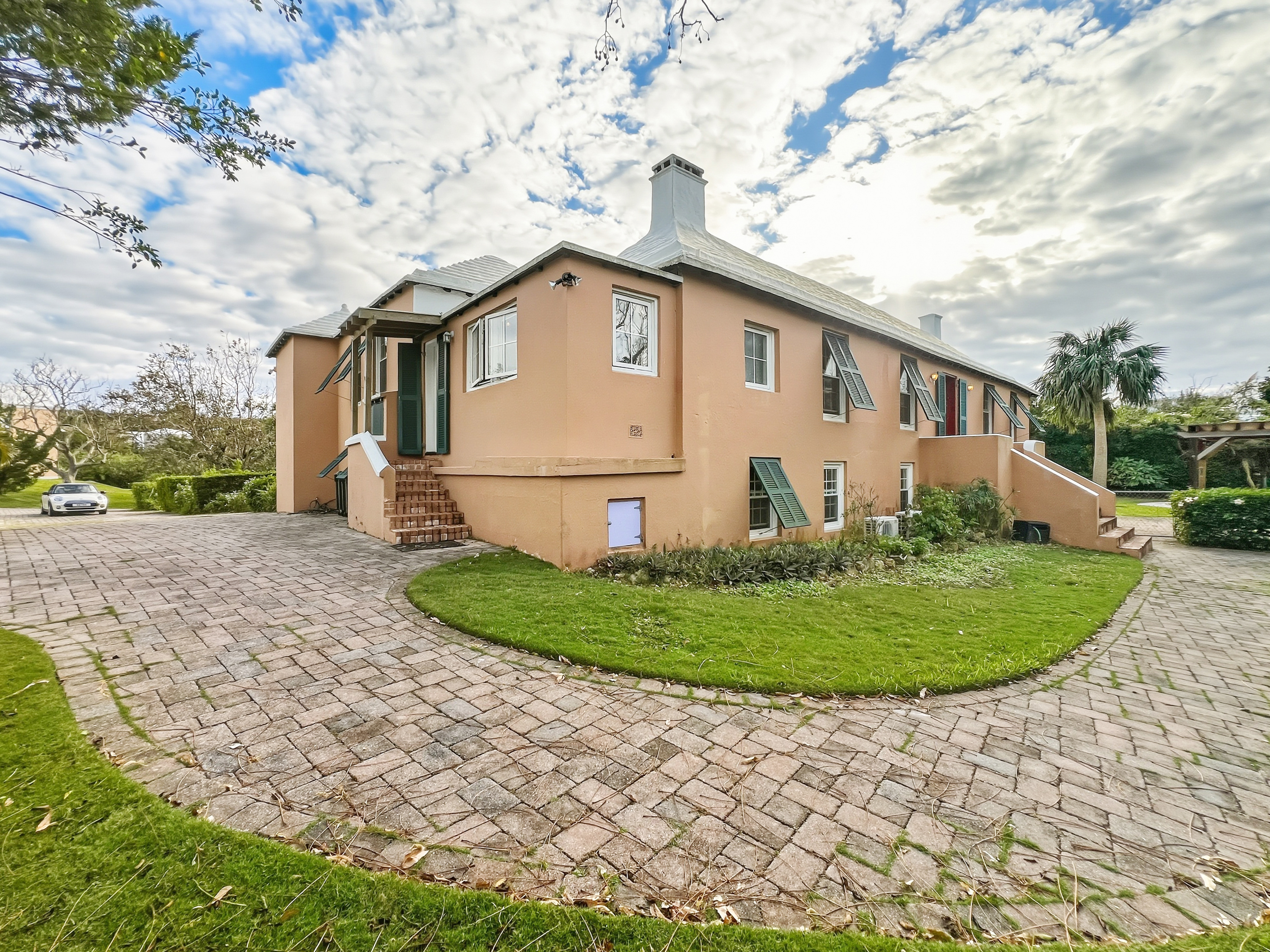 Paget, BM, 5 Bedrooms Bedrooms, ,5 BathroomsBathrooms,Residential,For Sale,1998516