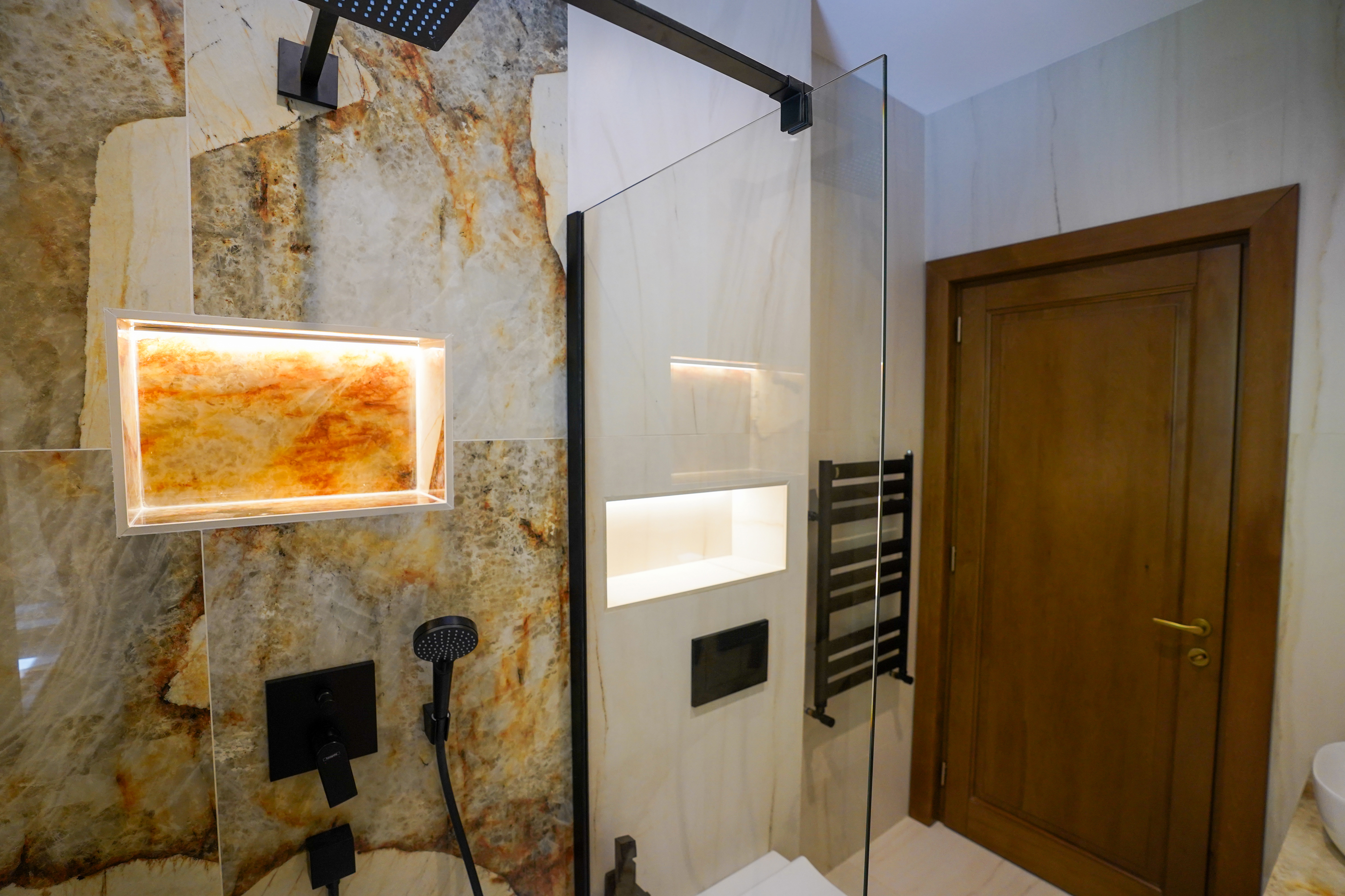  Modern Apartment with Private Garden at the Edge of the Forest, Sinaia - 物件實景