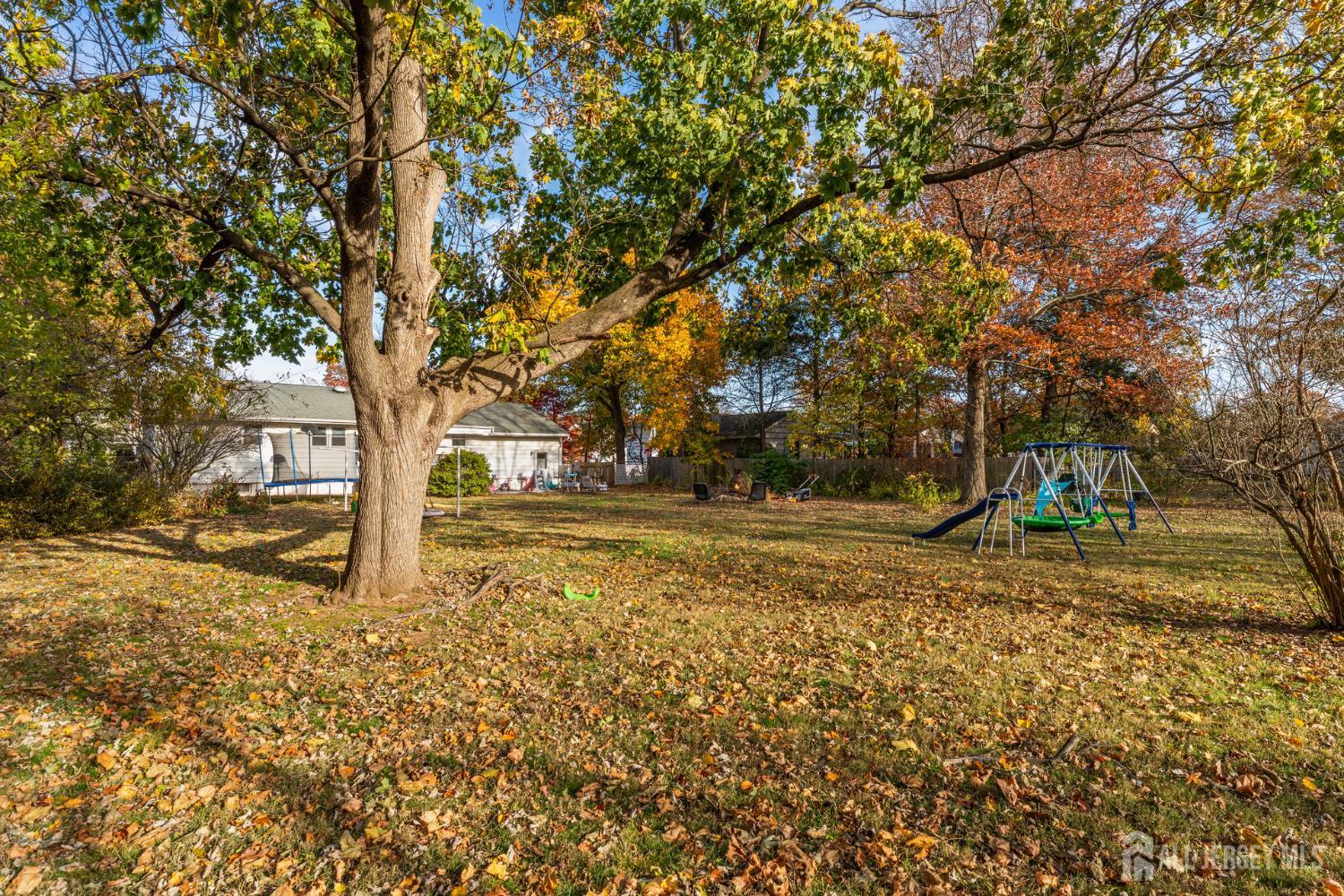 Piscataway, New Jersey, 08854, United States, 3 Bedrooms Bedrooms, ,2 BathroomsBathrooms,Residential,For Sale,1989136