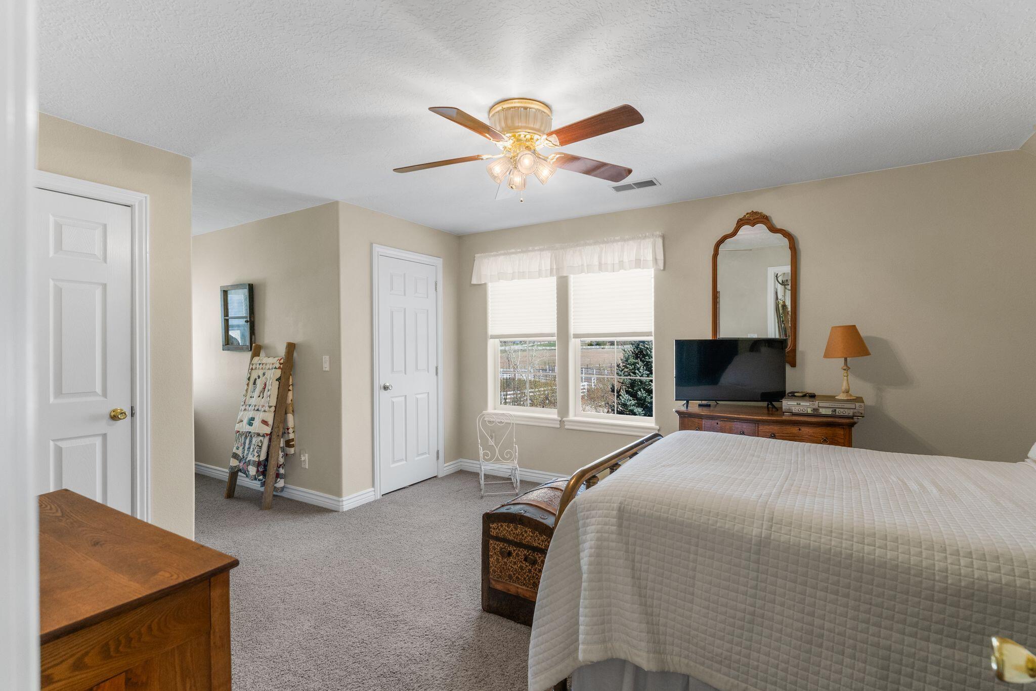 New Harmony, Utah, 84757, United States, 4 Bedrooms Bedrooms, ,4 BathroomsBathrooms,Residential,For Sale,1763524